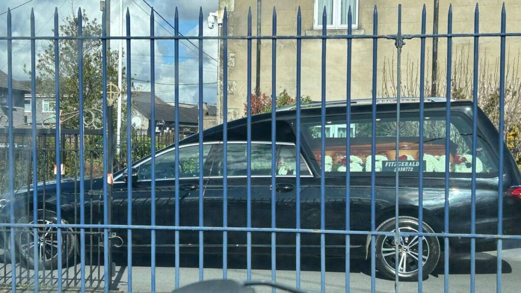 Funeral of triple murderer John Cullen takes place in Dublin 